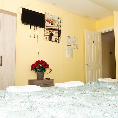 Hostal Del Tuto Punta Arenas Exterior photo
