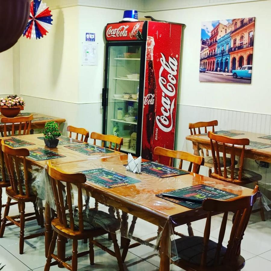 Hostal Del Tuto Punta Arenas Exterior photo